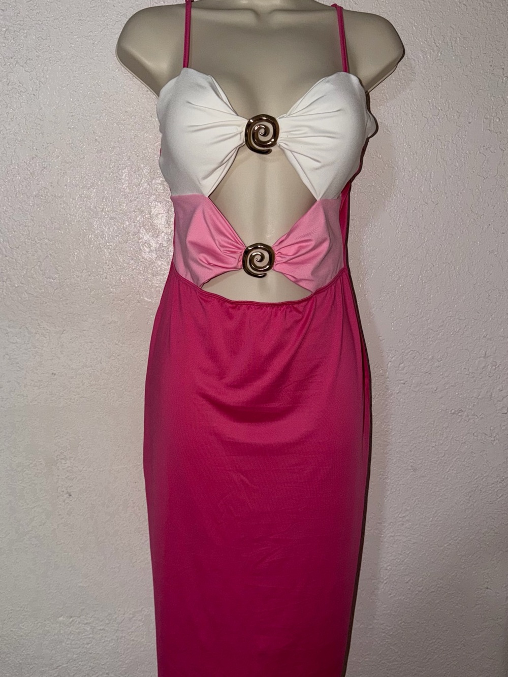 🌺✨ THE HEART OF TE FUCHSIA MIDI DRESS ✨🌺